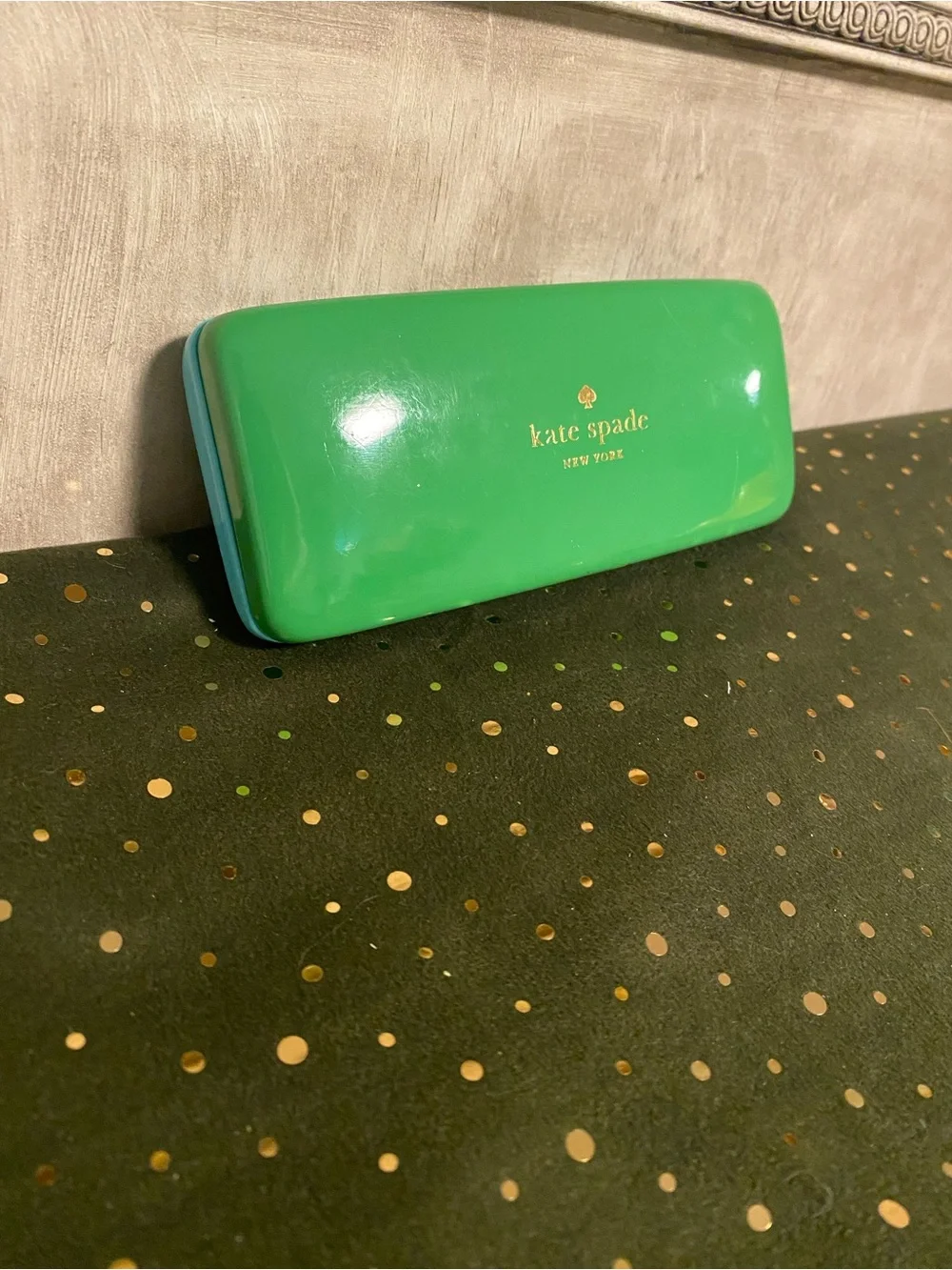 kate spade Glossy Green Hard Shell Eyeglass Case with Gold Logo